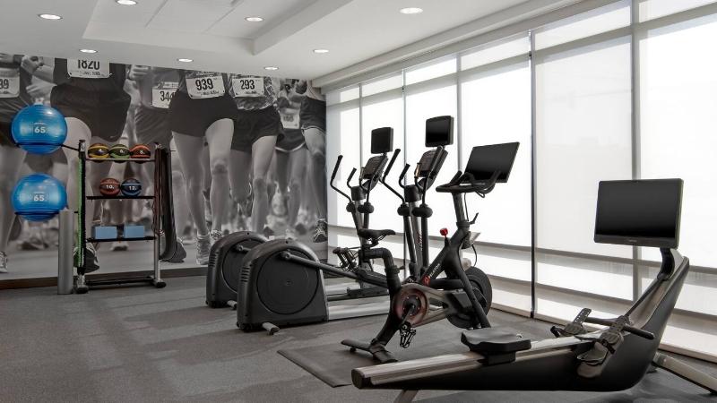בית מלון כפרי Home2 Suites By Hilton Jacksonville Downtown
