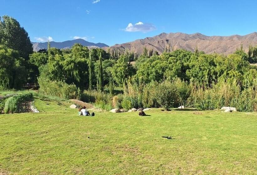 هتل Loma Puskana Casas