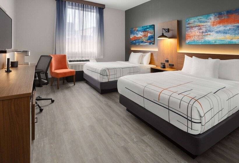 هتل La Quinta Inn & Suites By Wyndham Williston Burlington