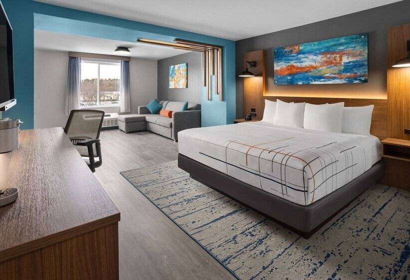 هتل La Quinta Inn & Suites By Wyndham Williston Burlington