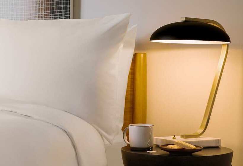 هتل Sonder The Fitz