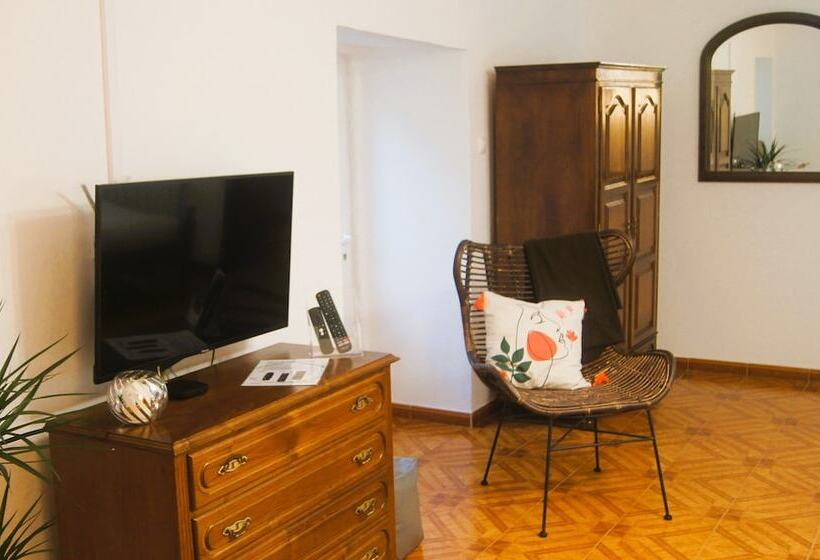 بنسيون Casa Outeiro 99 Paredes De Coura
