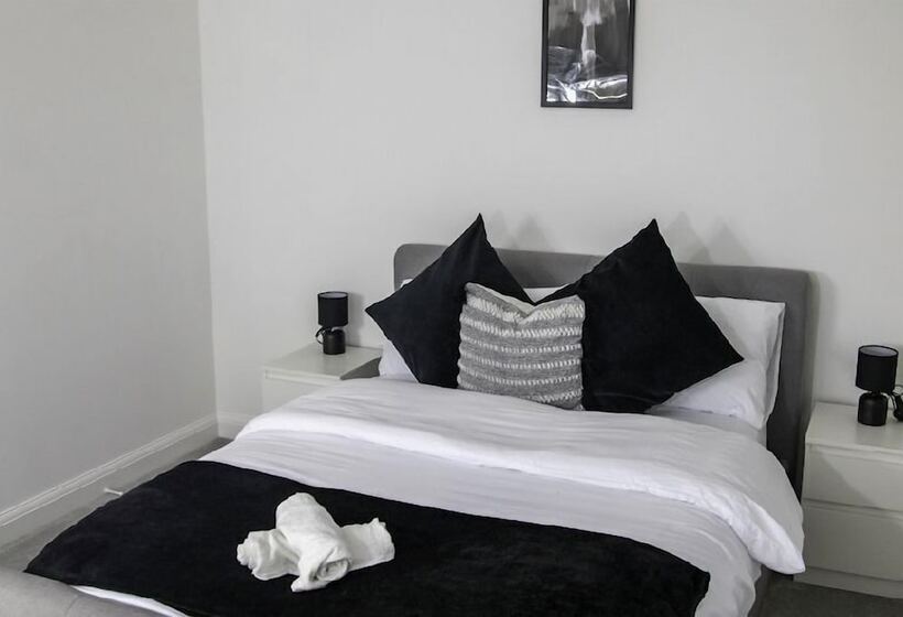 اقامتگاه Family Home 5 Bed House In Birmingham City Centre