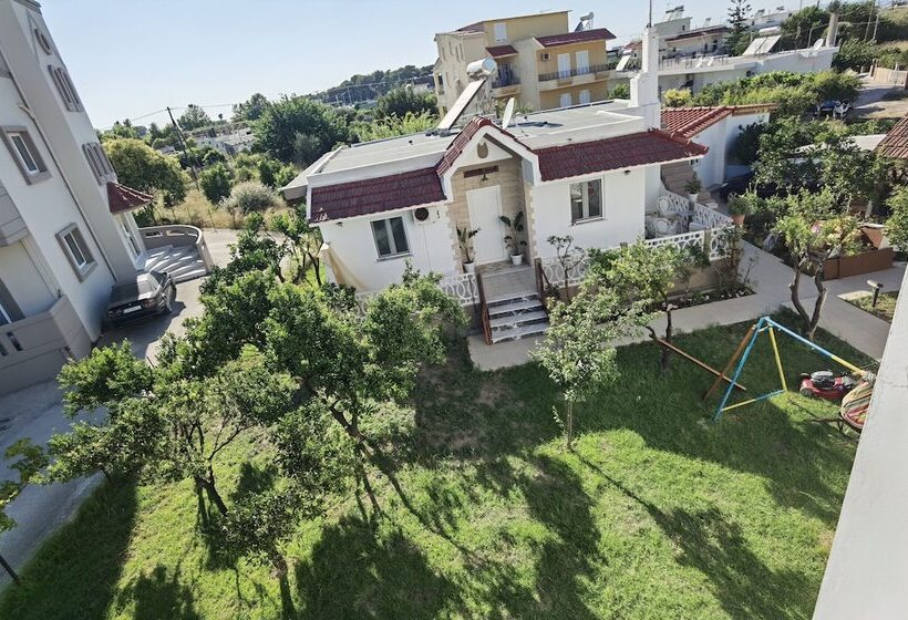 اقامتگاه Freeman Greenlees Hellenic Garden House