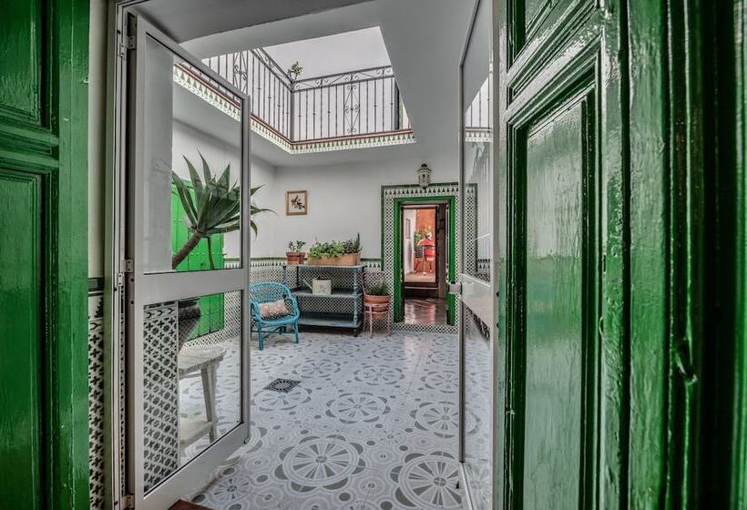 تختخواب و صبحانه Encanto Guesthouse