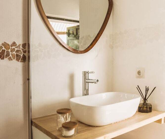 تختخواب و صبحانه Encanto Guesthouse