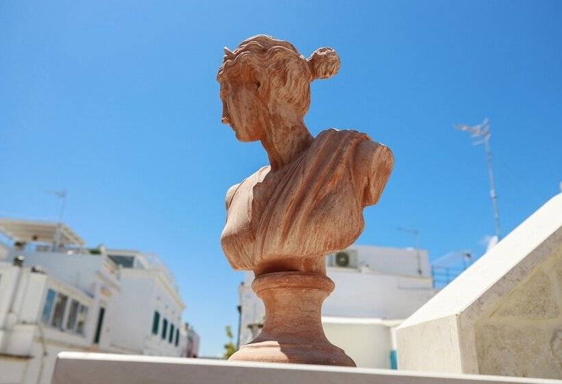 تختخواب و صبحانه Incentro Domus