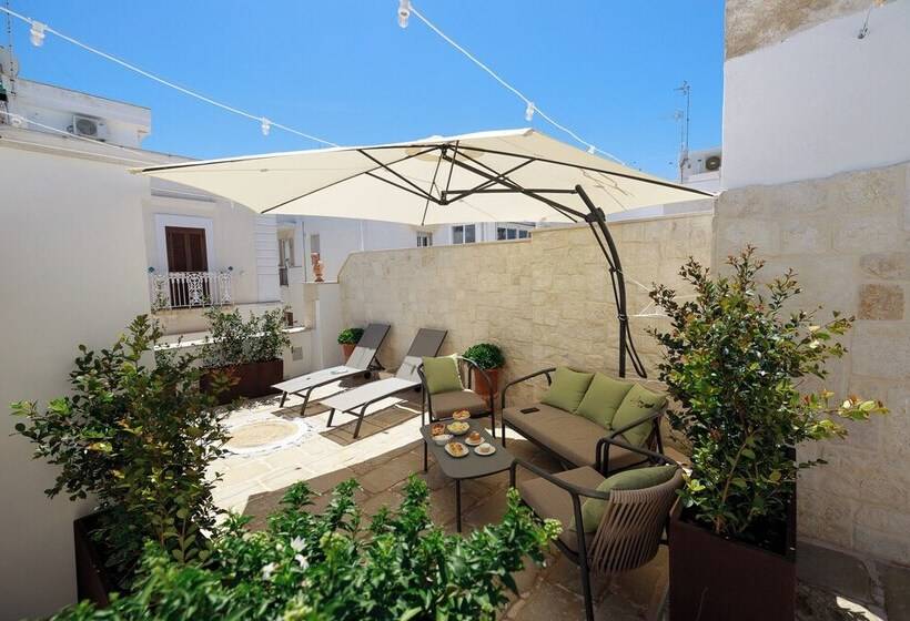 تختخواب و صبحانه Incentro Domus