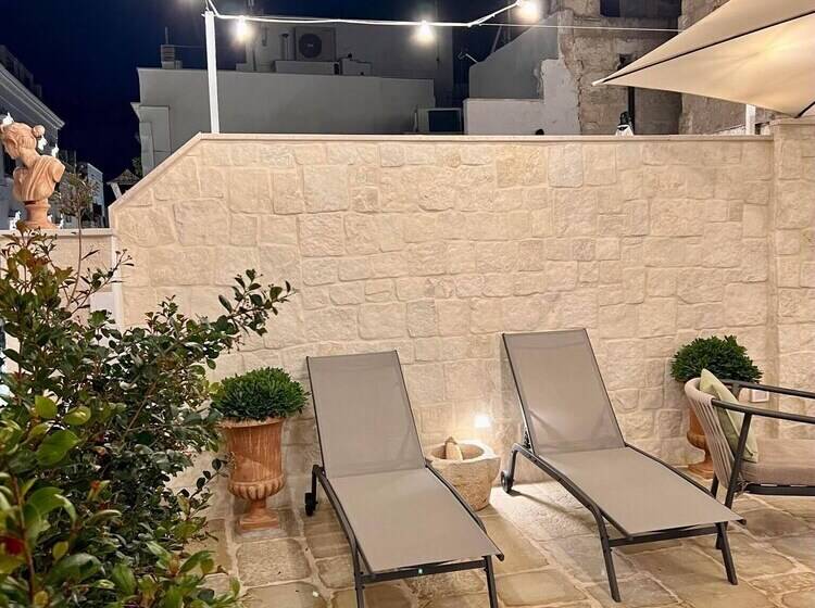 تختخواب و صبحانه Incentro Domus