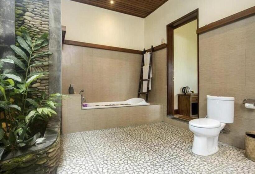 住宿加早餐  Intan Villa & Suite Ubud