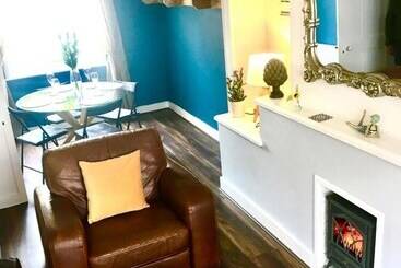 Cosy Seaside House 2min 5 Sandy Beach S 2 Dbl Beds