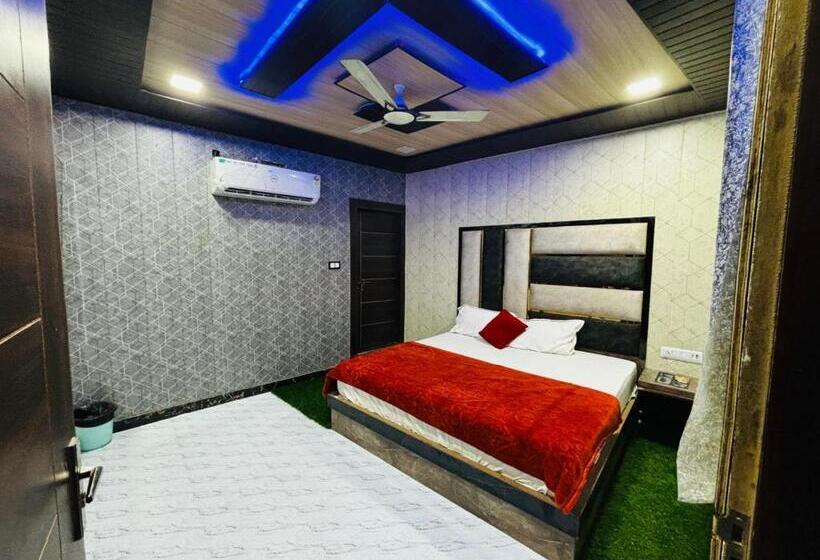 ホテル Chahat Palace