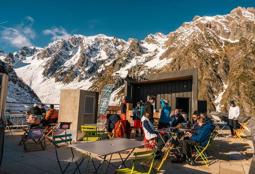 فندق فئة نجمة واحدة Auberge De Piau