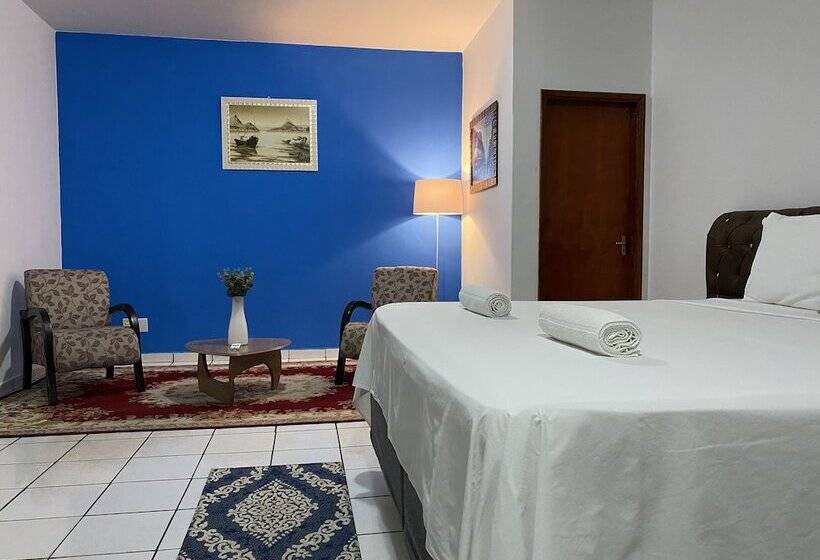 Отель B & A Suites Inn