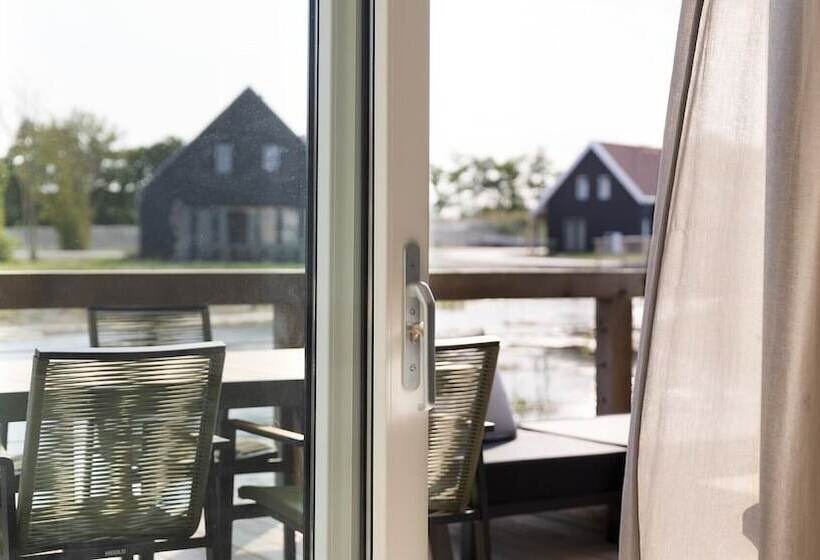 ホテル Dormio Resort Nieuwvliet Bad