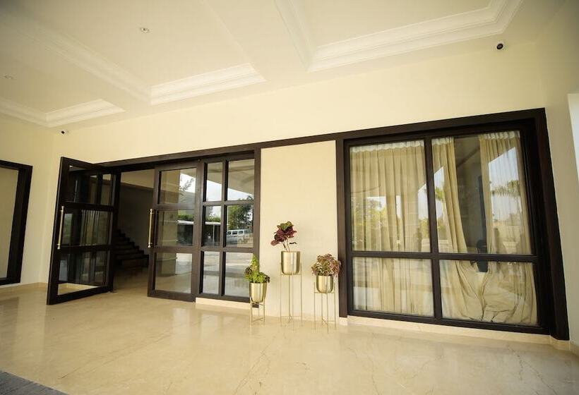 בית מלון כפרי Enrise By Sayaji Rewa