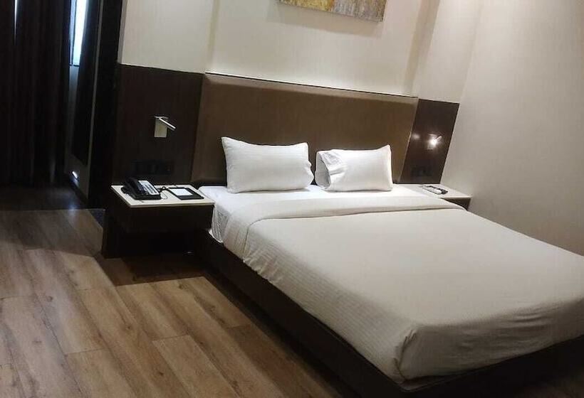 בית מלון כפרי Enrise By Sayaji Rewa