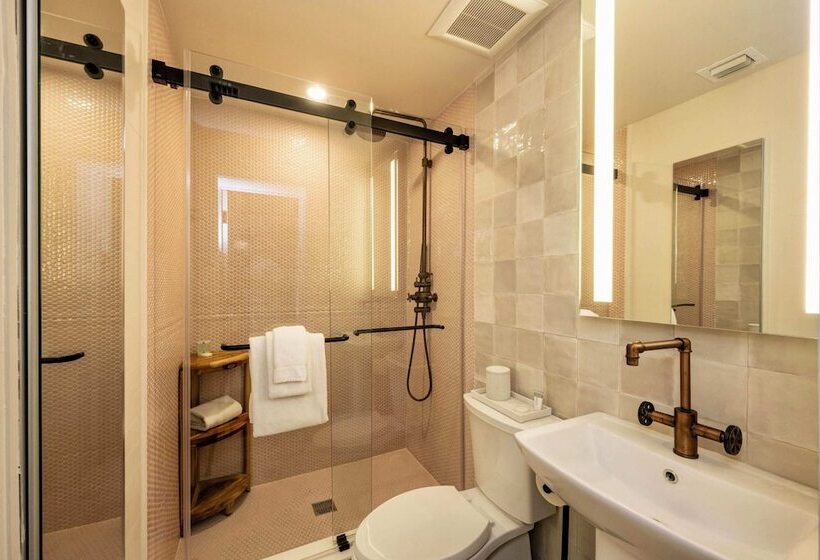 فندق Grand Maloney