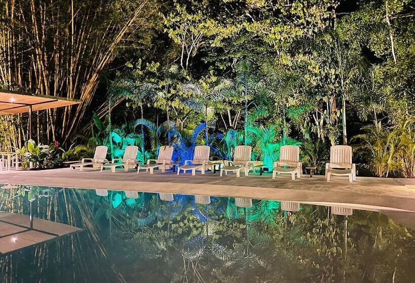 هتل Grand Park Manuel Antonio