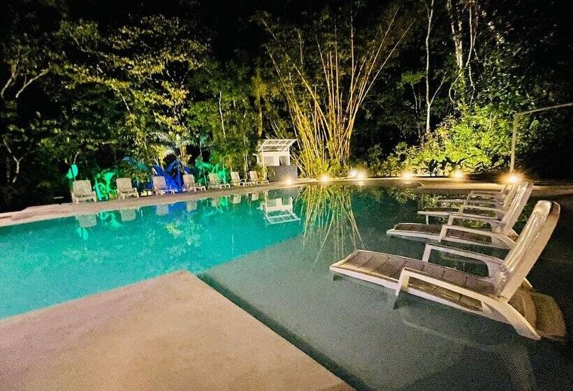 هتل Grand Park Manuel Antonio