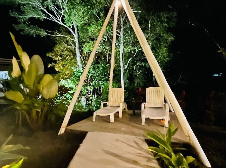 هتل Grand Park Manuel Antonio