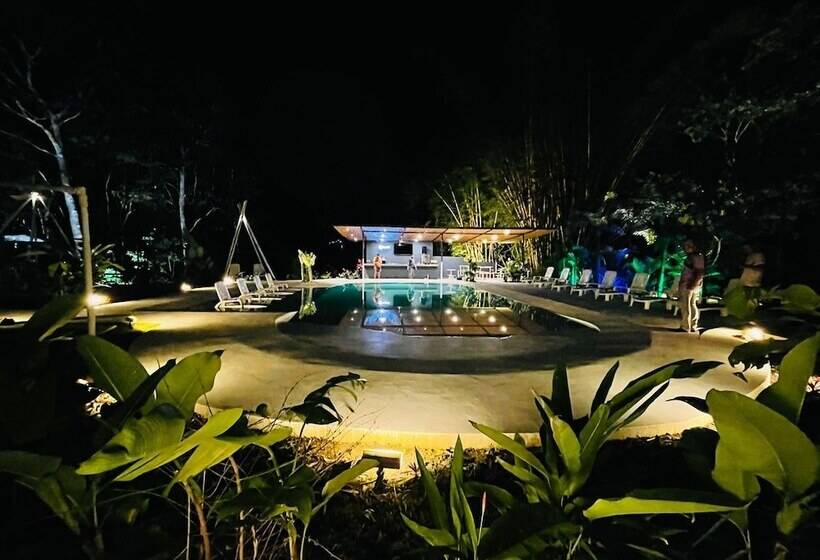 هتل Grand Park Manuel Antonio