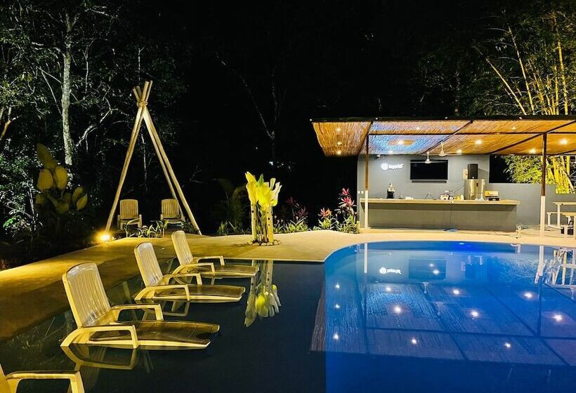 هتل Grand Park Manuel Antonio
