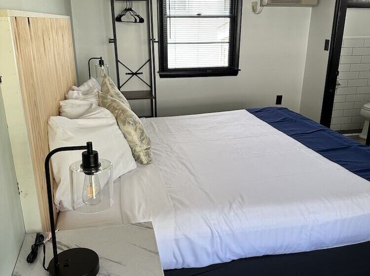 هتل Harborside Suites