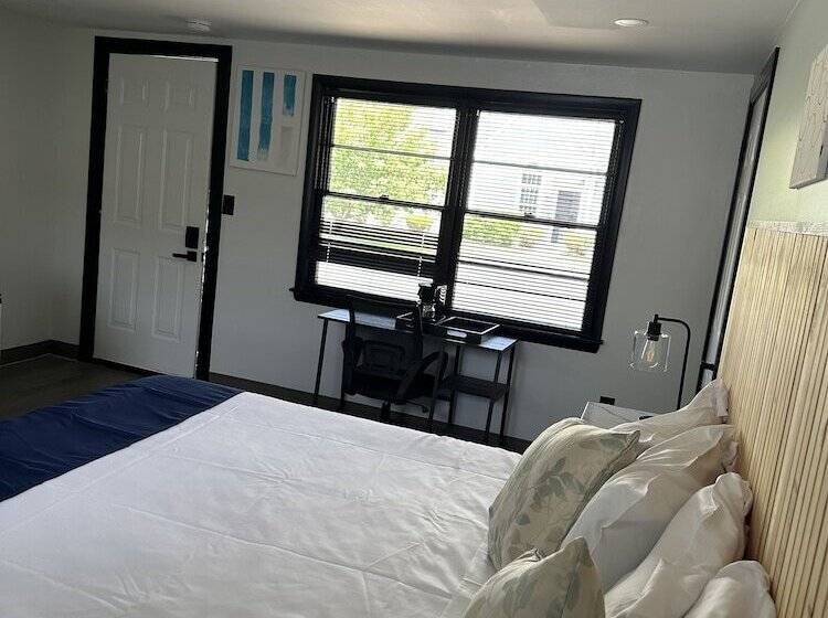 هتل Harborside Suites