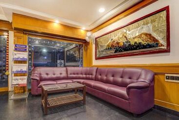 Itsy Hotels Coastal Grand Sathyam
