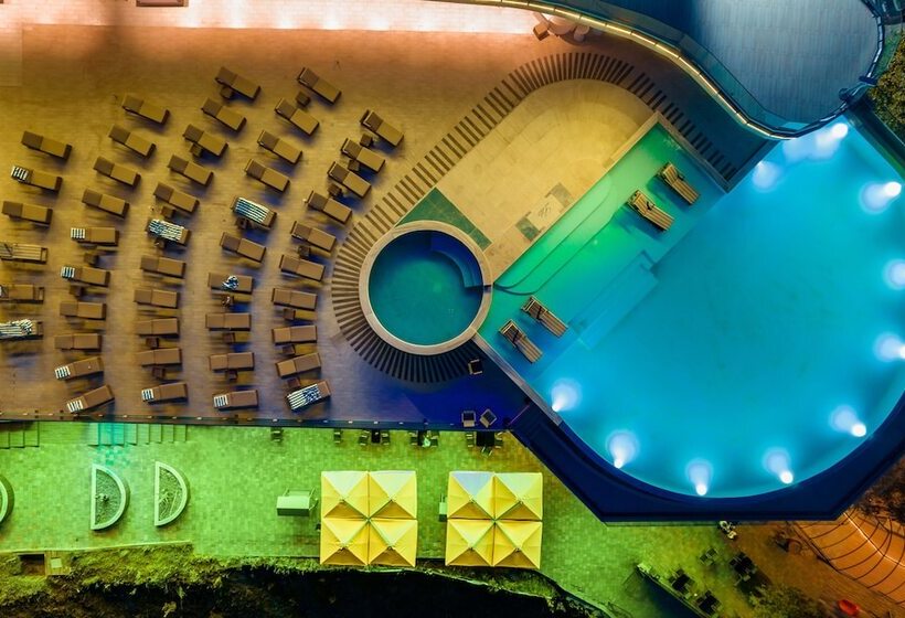 هتل Litz Resort