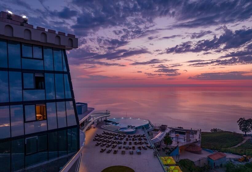 هتل Litz Resort