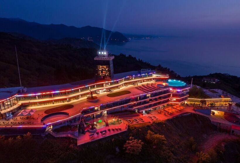 هتل Litz Resort