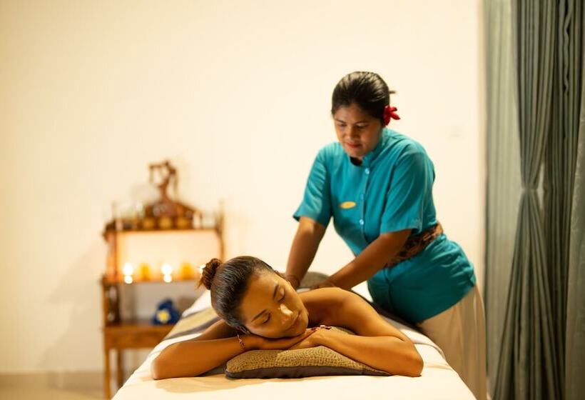 호텔 Mere Sea View Resort & Spa Nusa Penida