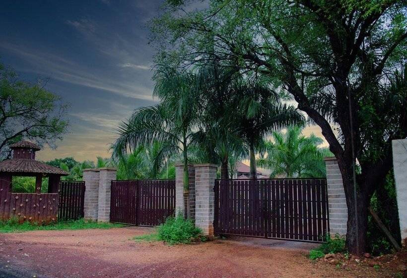 فندق Sterling Banashree Badami