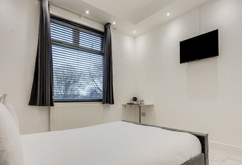 هتل Oyo Bellevue Apartments Middlesborough