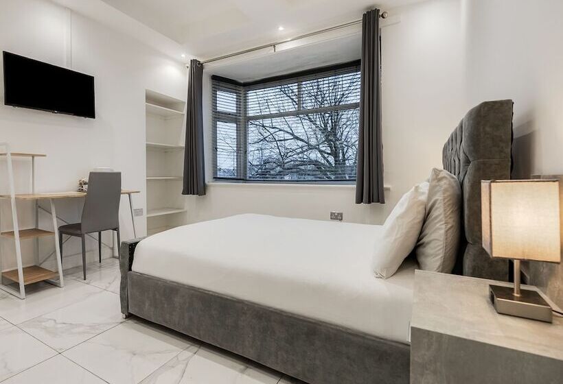 هتل Oyo Bellevue Apartments Middlesborough