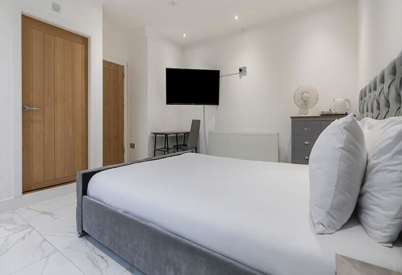 هتل Oyo Bellevue Apartments Middlesborough