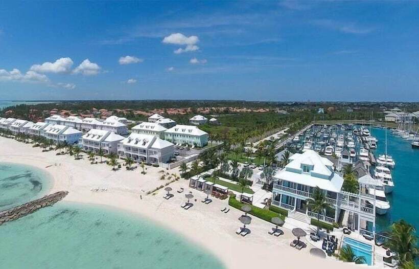 هتل Palm Cay Beach Club & Marina