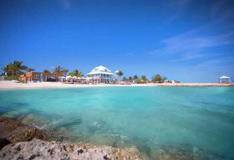 هتل Palm Cay Beach Club & Marina