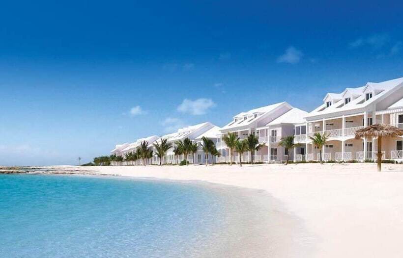 هتل Palm Cay Beach Club & Marina