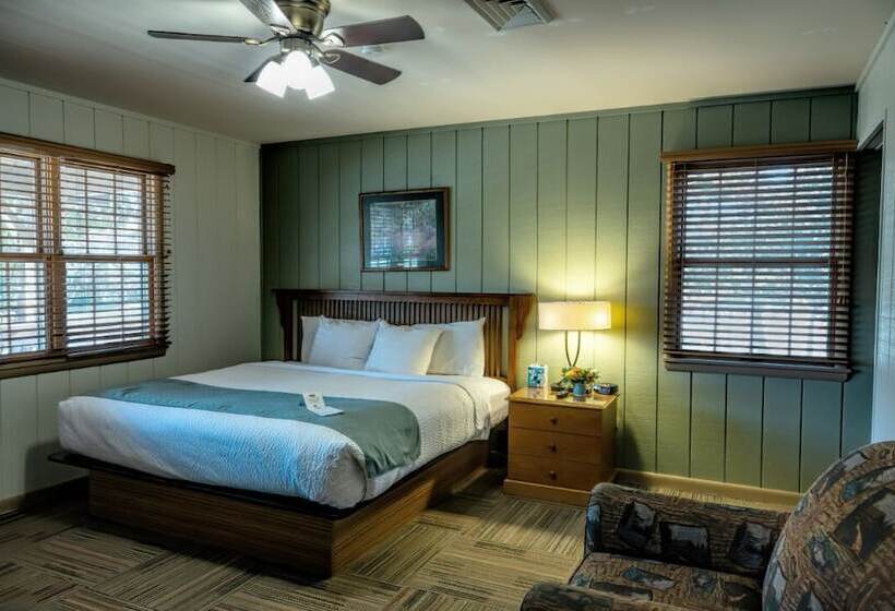 هتل Postoak Lodge And Retreat