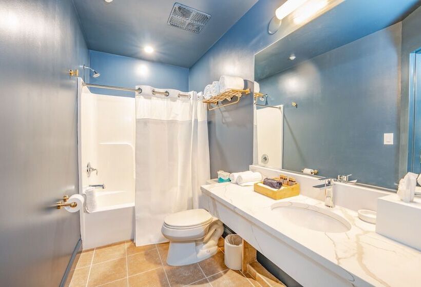 Отель The Inn At Lbi National Golf & Resort
