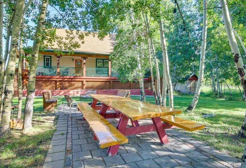 Large Family Home W/ View, 1 Mi To Red Lodge Ski!