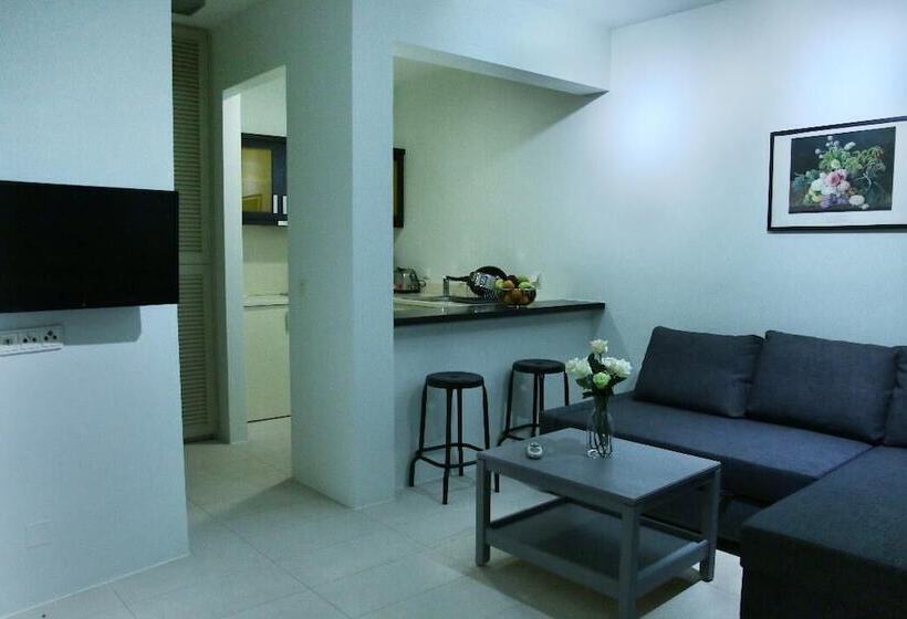 פנסיון Vivian Art Apartments