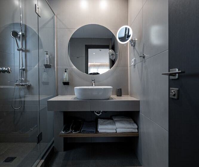 Pnoe Urban Living