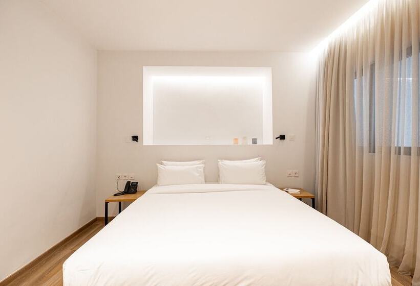 Pnoe Urban Living