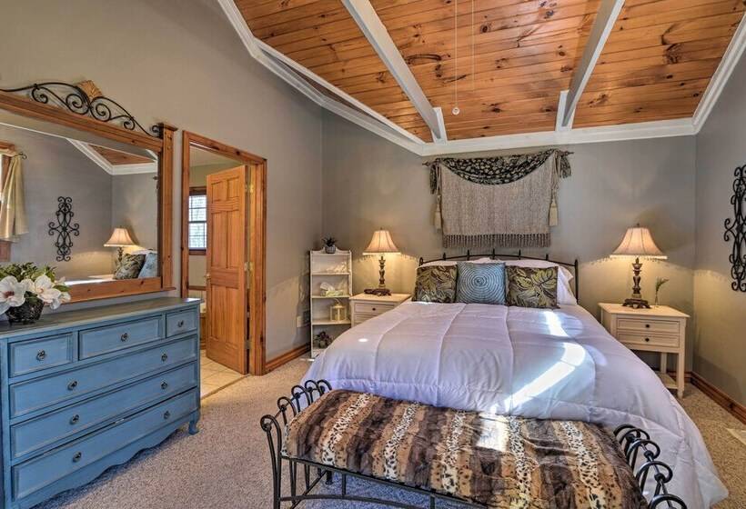 Private Family Home W/ Deck, Porch + Forest Views!