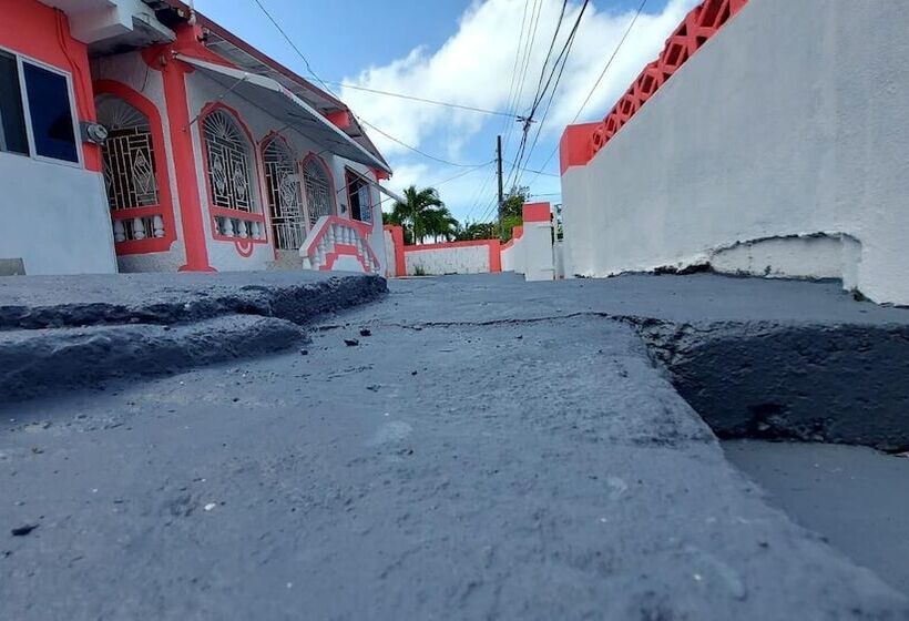 اقامتگاه 3 Bedrooms Rentals In Port Morant St Thomas