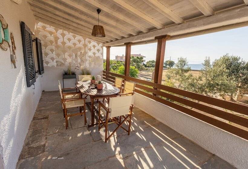 اقامتگاه Beachfronthouse In Aegina